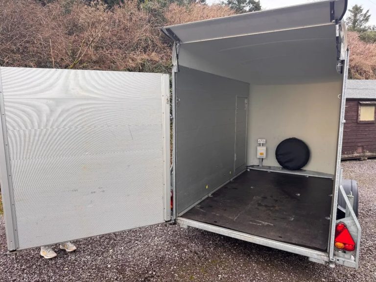 Furgoneta de aluminio Roadster C300, peso bruto de 750 a 1.300 kg - Imagen 7