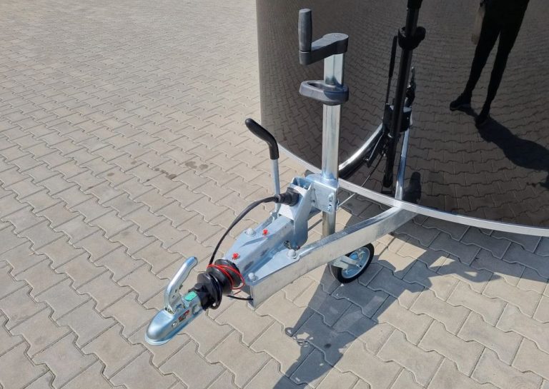 Furgoneta de aluminio Roadster C300, peso bruto de 750 a 1.300 kg - Imagen 4